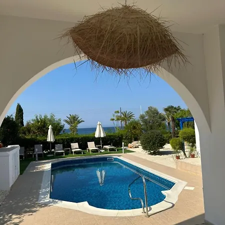 Latchi Riviera Thalassa * Neo Chorio